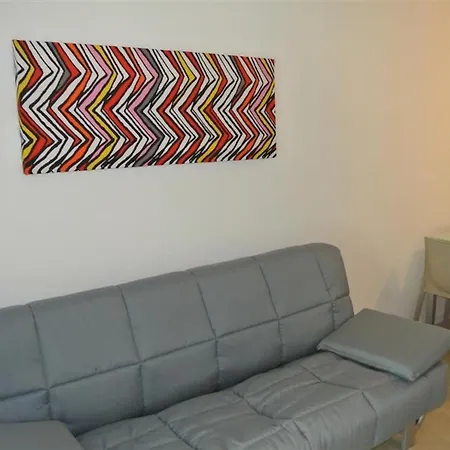 Comfy Flat 200m From The * بيبيوني